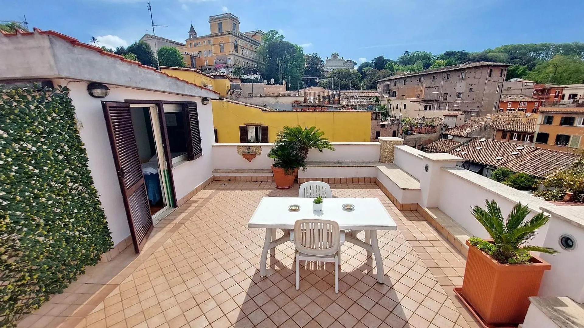 Homestay Magic Trastevere Suite On Roof Terrace Rome Italy
