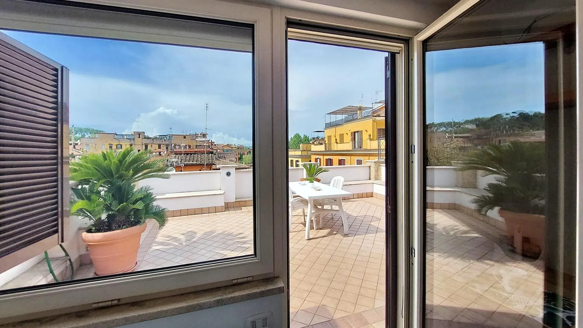 Homestay Magic Trastevere Suite On Roof Terrace Rome
