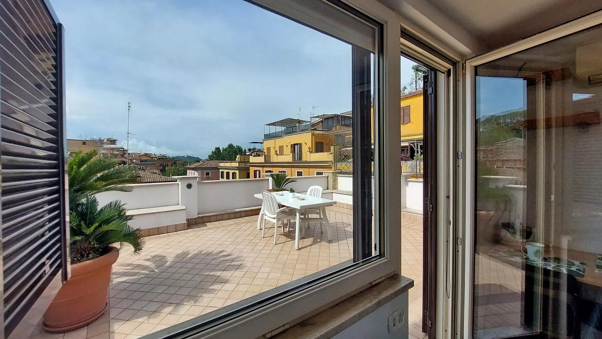 Homestay Magic Trastevere Suite On Roof Terrace Rome