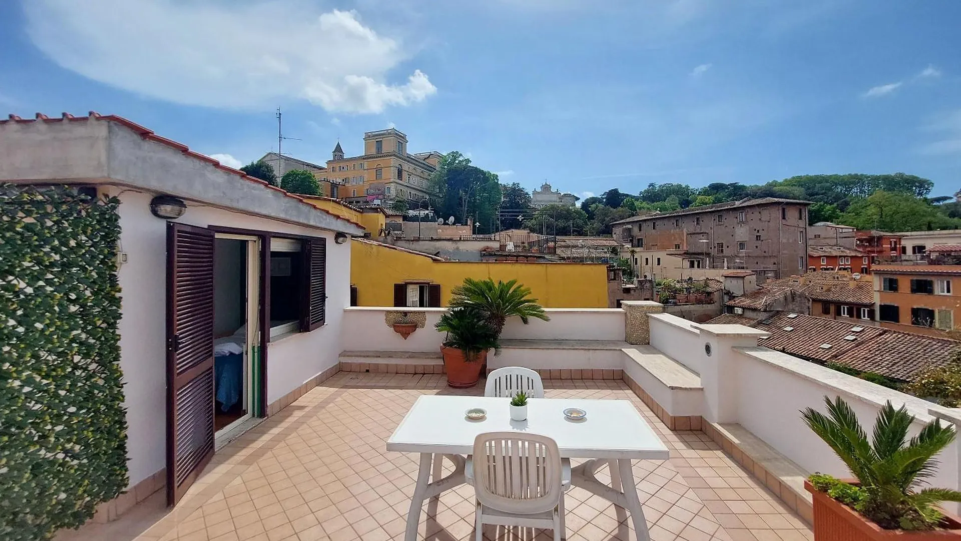 Homestay Magic Trastevere Suite On Roof Terrace Rome