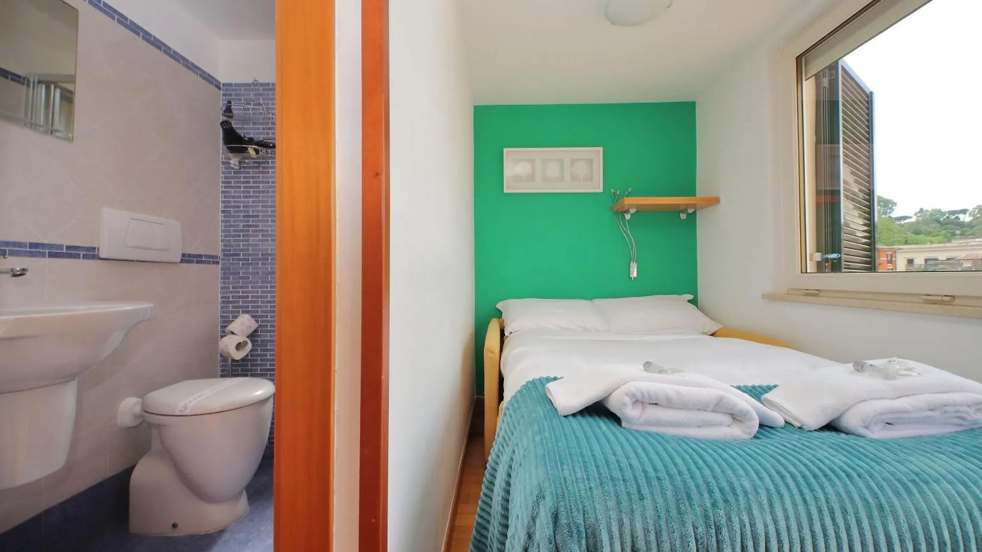 Homestay Magic Trastevere Suite On Roof Terrace Rome