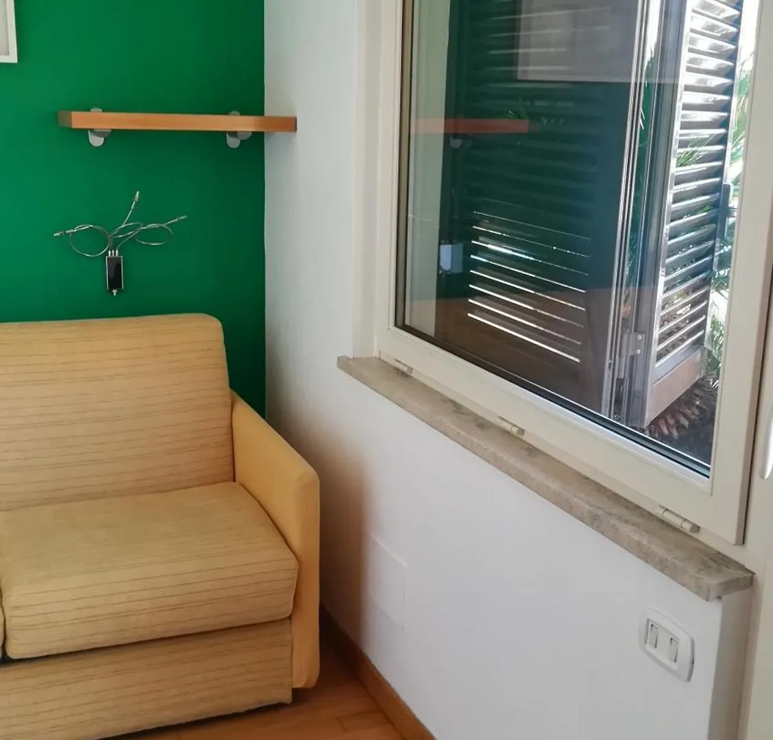 Homestay Magic Trastevere Suite On Roof Terrace Rome
