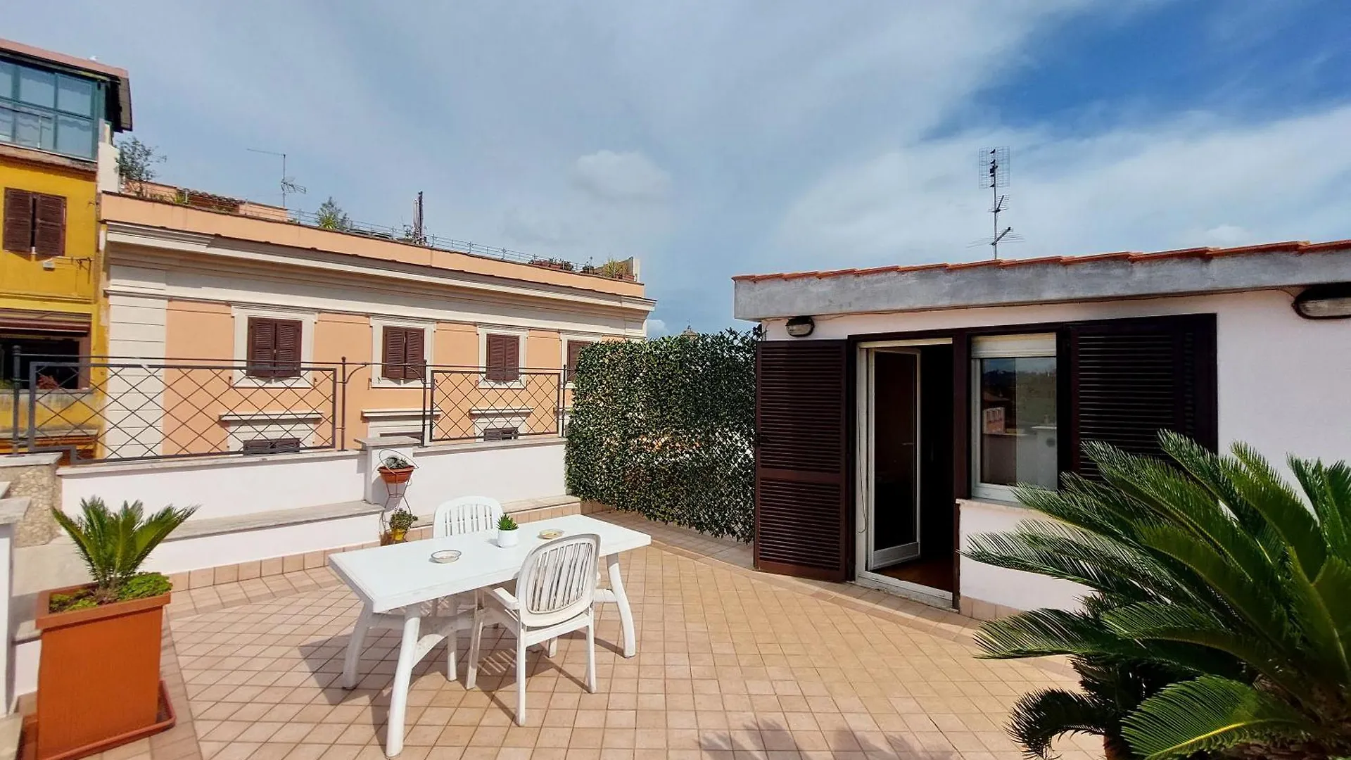 Magic Trastevere Suite On Roof Terrace Rom Rum i privatbostad